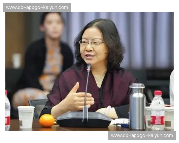 体操分析：从动作到心智，解读每一次腾跃的美学与科学